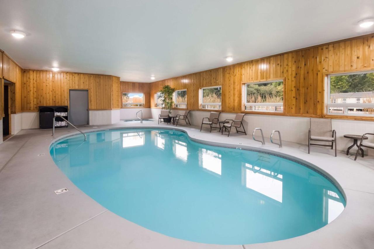 Best Western Mcminnville Inn Экстерьер фото