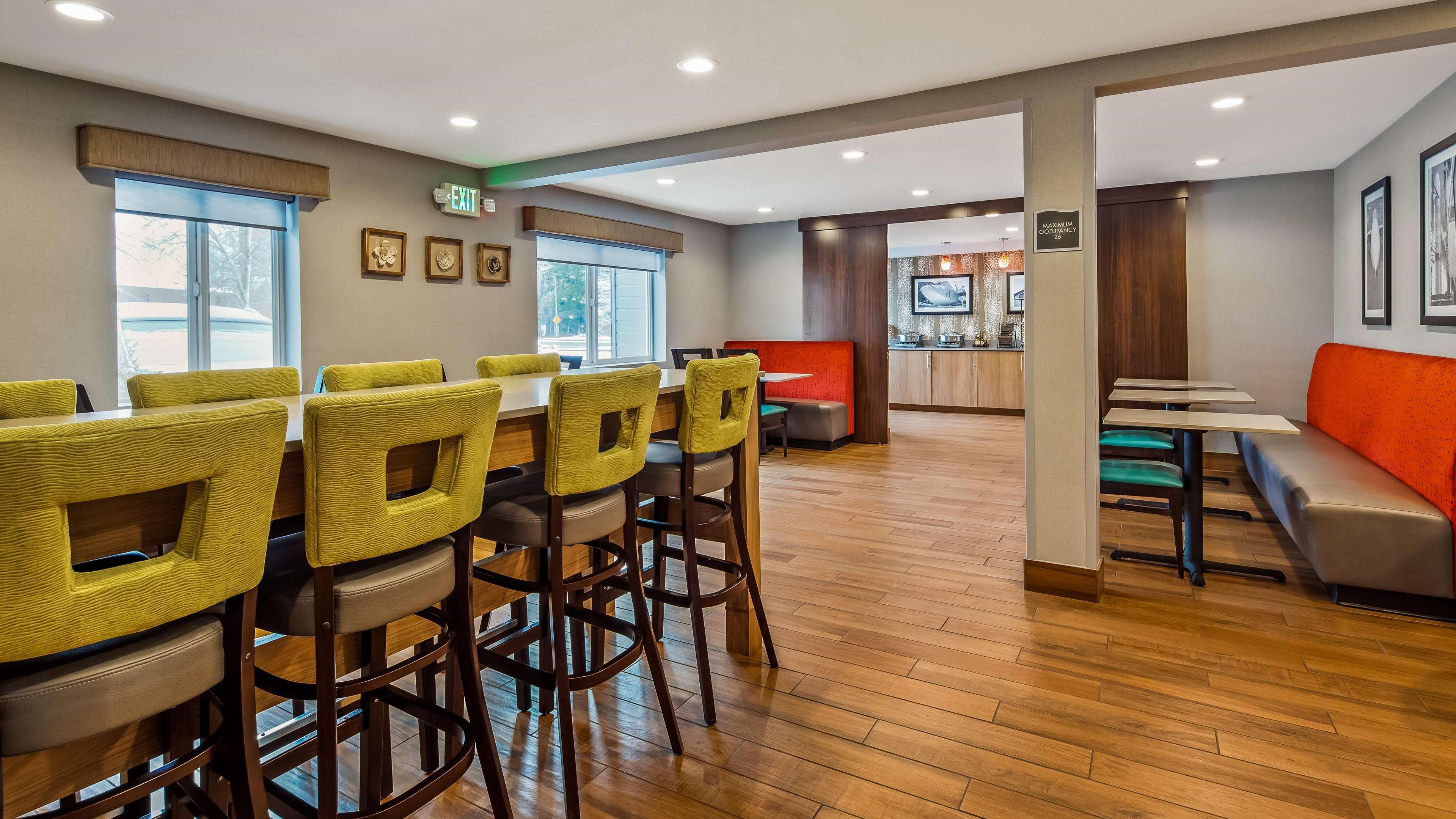 Best Western Mcminnville Inn Экстерьер фото
